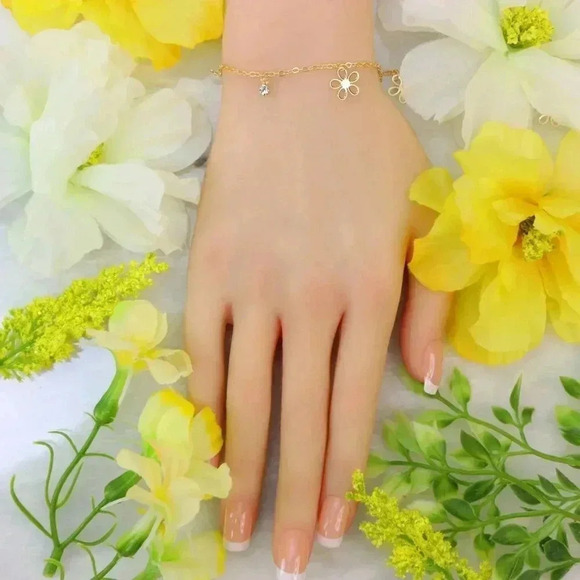 "Minimalist Bracelet, Sleek & Modern Design, Women’s Fashion, YC110212-B - Picture 10 of 10